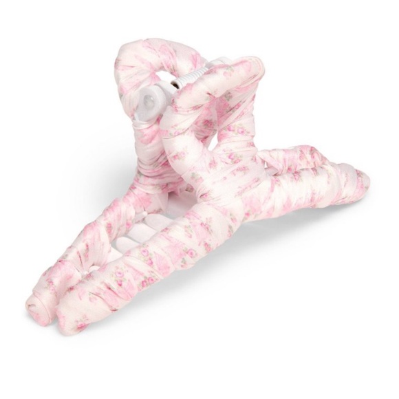 LoveShackFancy X Goody Satin wrapped jaw clip - Picture 4 of 4